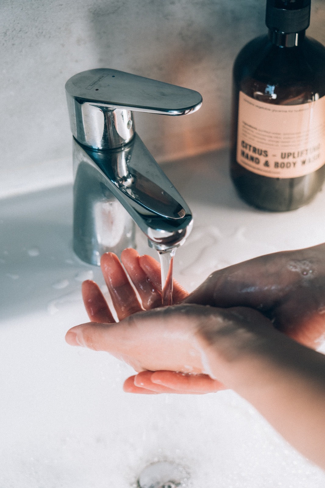citrus - uplifting hand & body wash